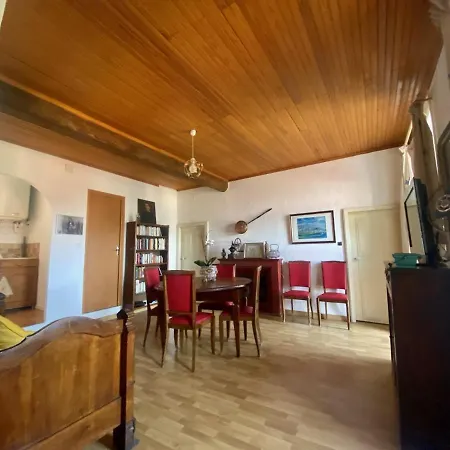 Apartment 3 Pieces 80 M2